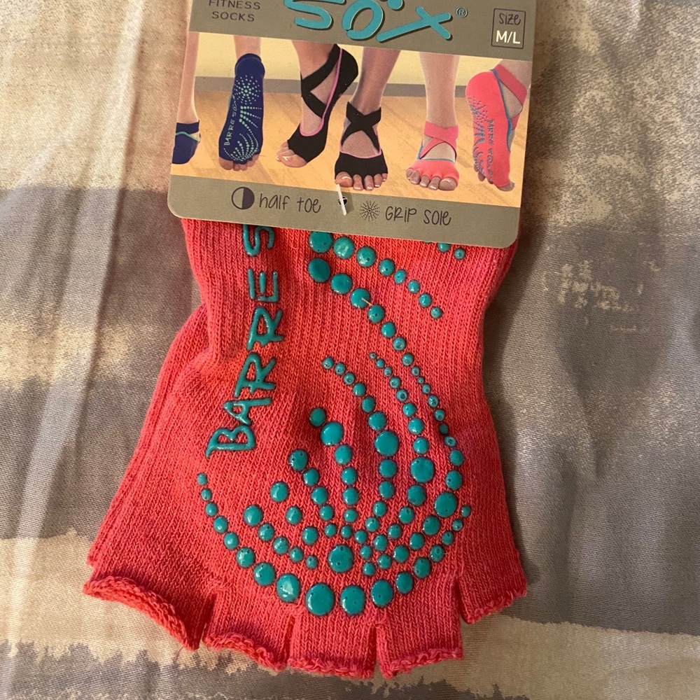 NWT Barre Sox Salmon/Blue